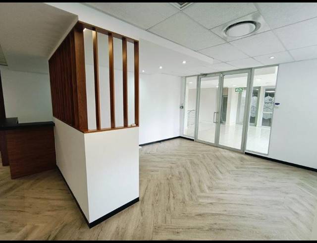 BUSINESS PROPERTY TO RENT IN BRYANSTON